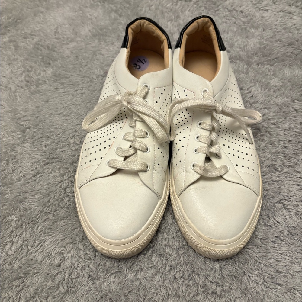 Kate Spade Shoes - Picture 5 of 8